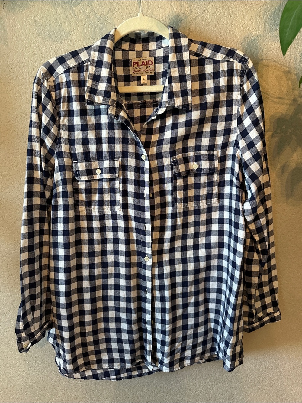 Plaid Navy and White Check Casual Women’s Button-Down Shirt